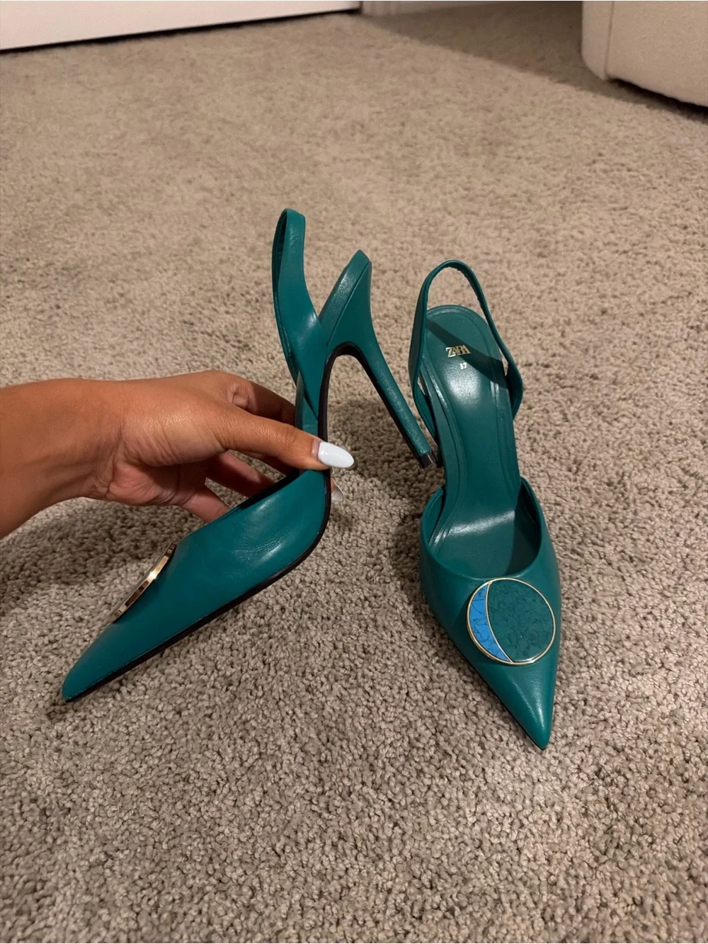 ZARA Teal Pointed Slingback Pumps with Enamel Medallion